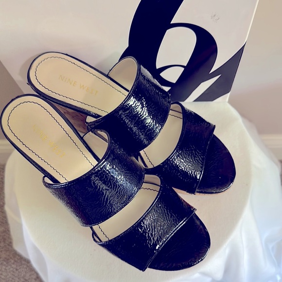 Nine West Platform Sandals - Picture 2 of 7